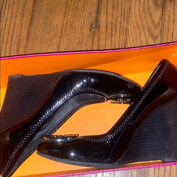Tory Burch heels - Picture 4 of 5